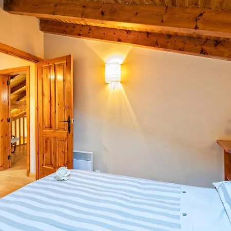 Casa Con Encanto En La Cerdana Francesa Holiday home *